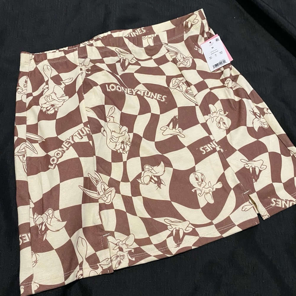 Women's Looney Tunes Graphic
Mini Skirt - Brown M